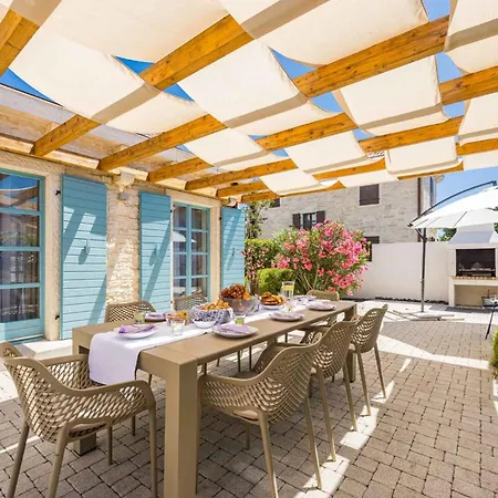 In - Istrien 50092 Holiday home *